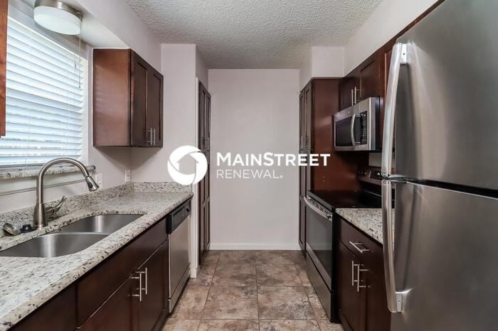5656 Comer Dr - Photo 4 of 16