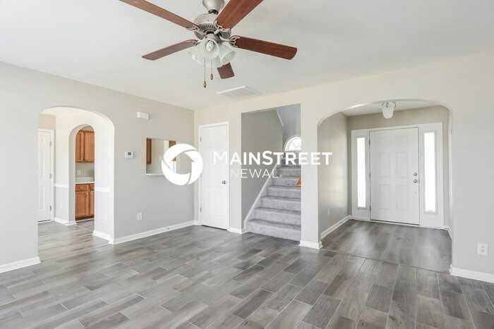 5773 Misty Hill Cir - Photo 3 of 18