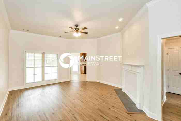137 Lamirda Ct Nw - Photo 5 of 16