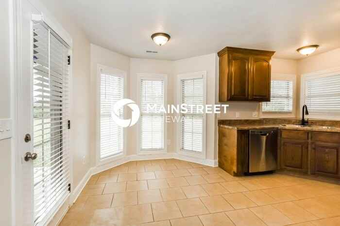 137 Lamirda Ct Nw - Photo 6 of 16