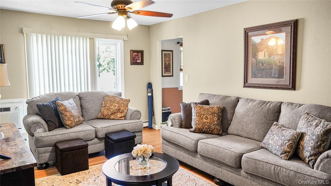 260 Waverly Ave Apt 56 #56 - Photo 3 of 16