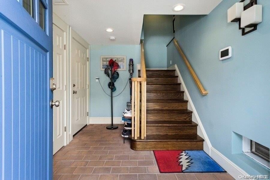 65 Pennsylvania Ave - Photo 4 of 26