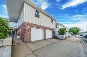 featured image of 105 Vermont St #UPPER