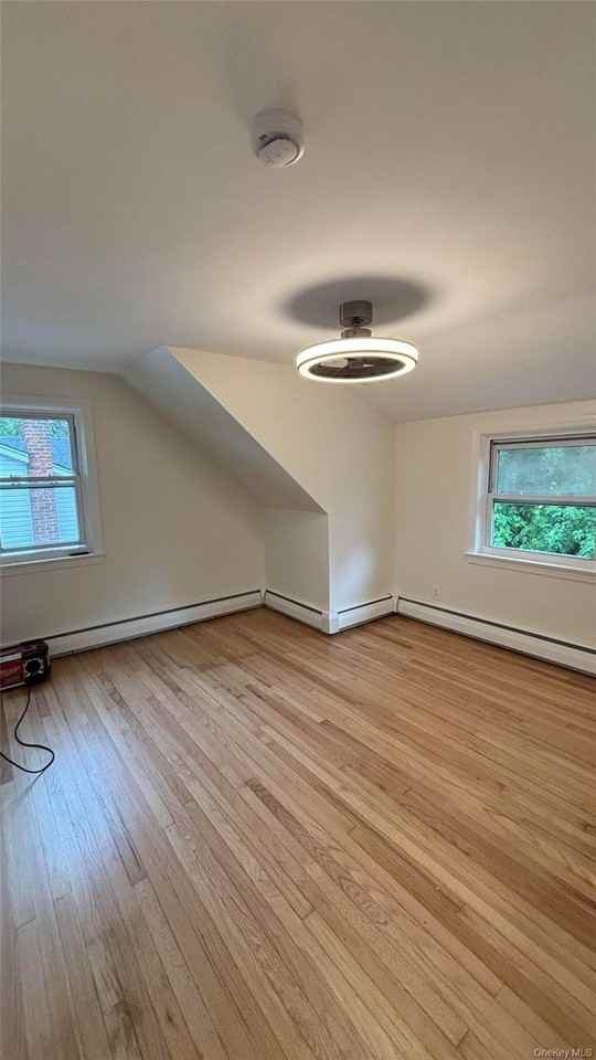 2284 New York Ave - Photo 5 of 14