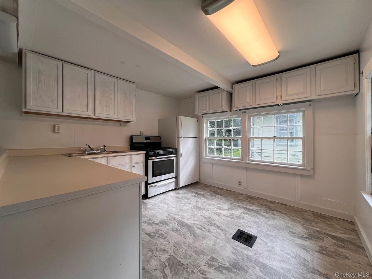70 Minnewaska Trl - Photo 2 of 17