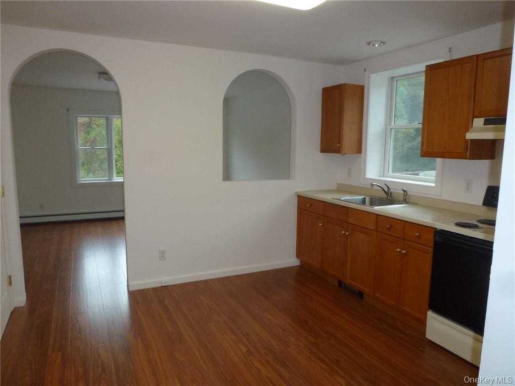 1217 E Main St - Photo 3 of 12