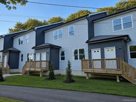 featured image of 11 Orange Ln #8