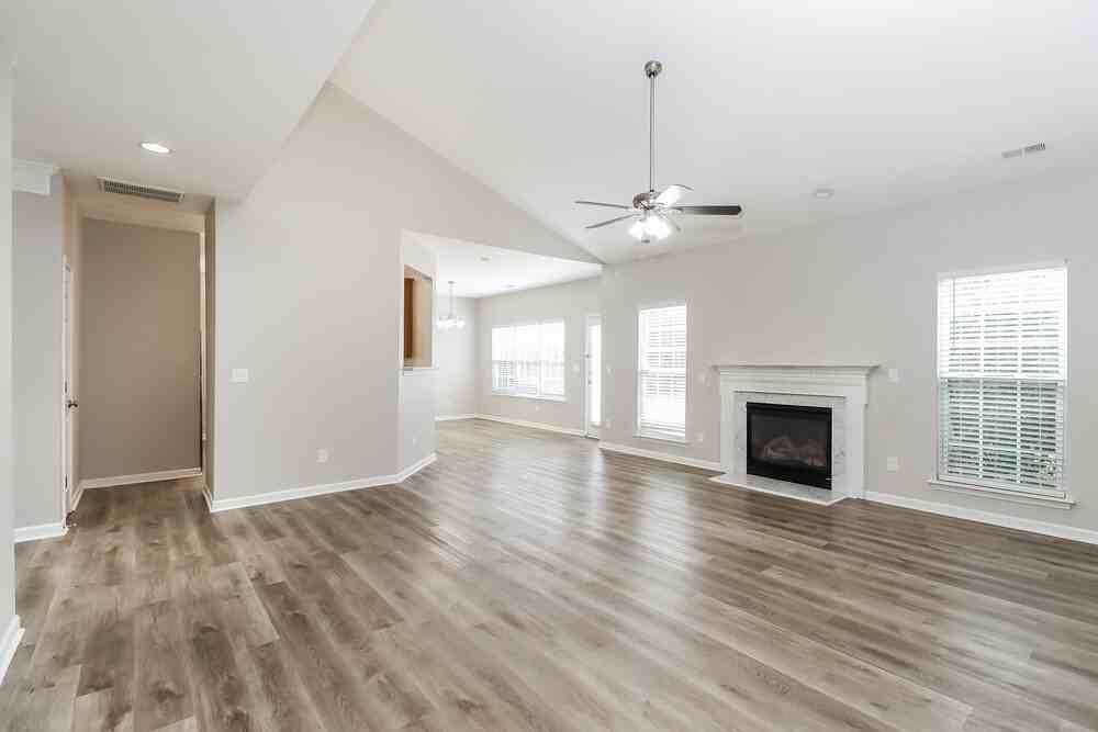 4405 Spring Frost Ct - Photo 4 of 16