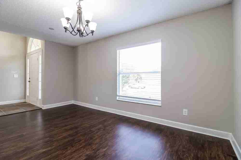 297 Bent Oak Ct - Photo 5 of 16