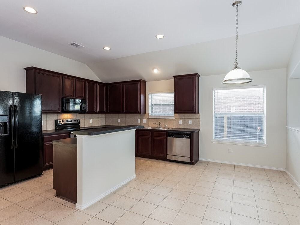 6420 Spring Ranch Dr - Photo 5 of 12