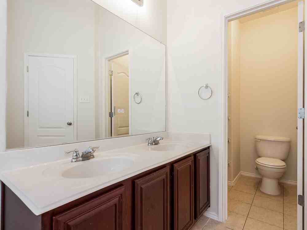 6420 Spring Ranch Dr - Photo 7 of 12