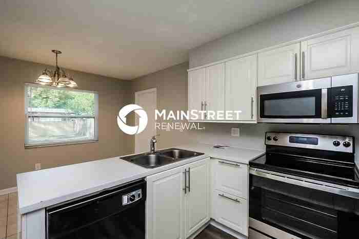 7014 N Palmetto Ln - Photo 6 of 15