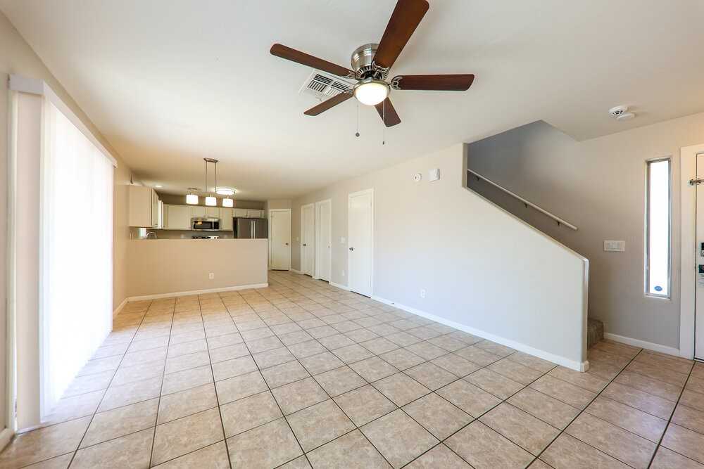 12329 W Windrose Dr - Photo 6 of 17