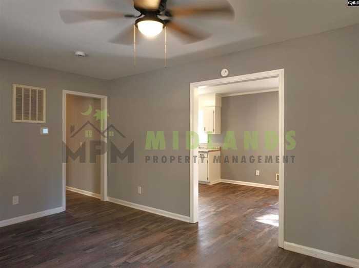 120 Larchwood Dr - Photo 5 of 20