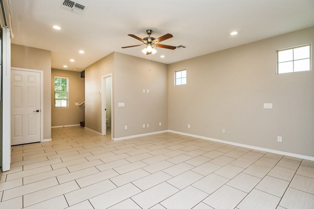 2252 S Osborn Ln - Photo 4 of 17
