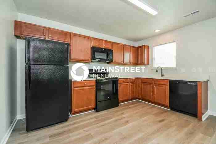 4811 Yellow Locust Dr - Photo 6 of 18