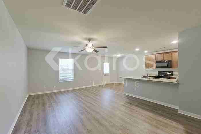 4580 Winchester Hills Way - Photo 5 of 20