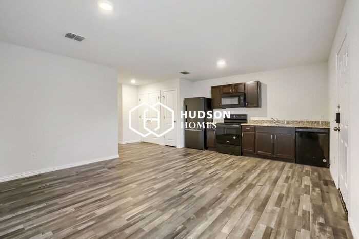 1619 N 12th St #A - Photo 5 of 15