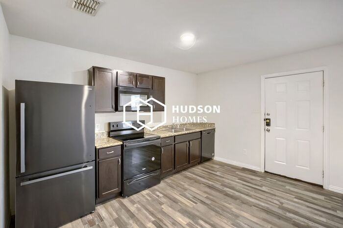 1619 N 12th St #A - Photo 7 of 15