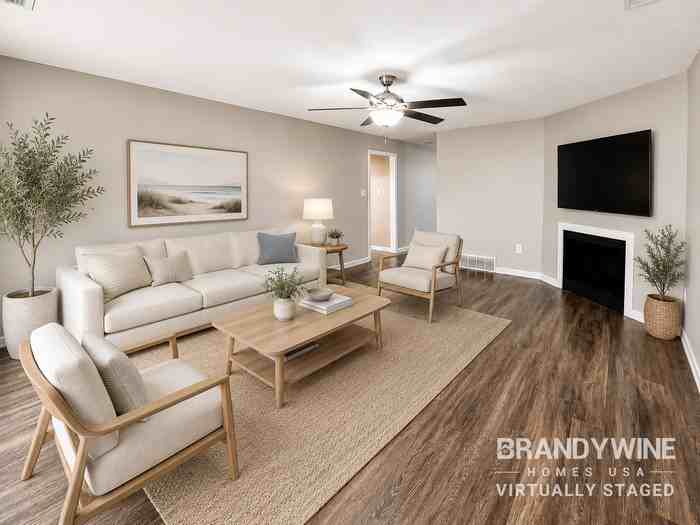 1033 Nolan Ln - Photo 3 of 23