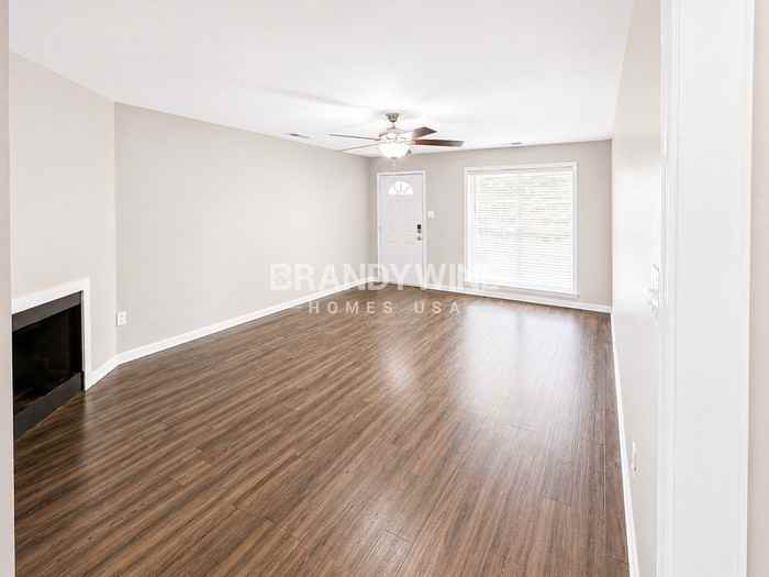 1033 Nolan Ln - Photo 5 of 23