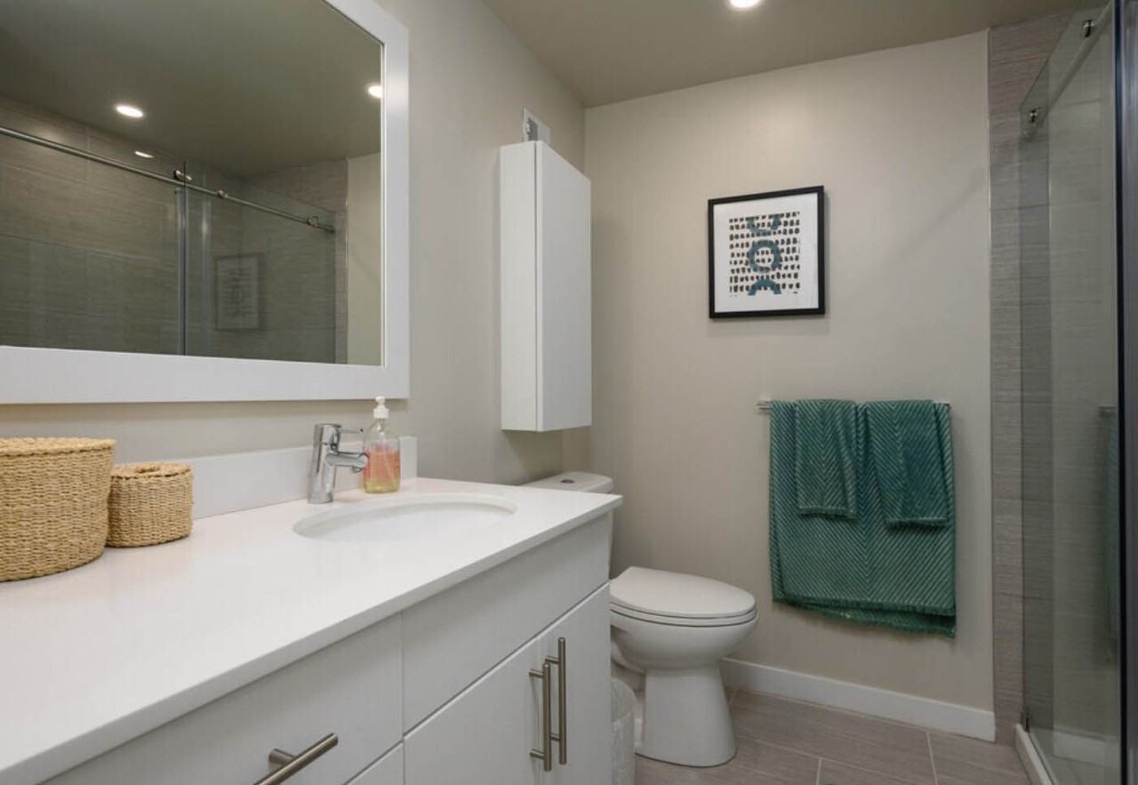 Regency Towers Apartments - Photo 5 of 45