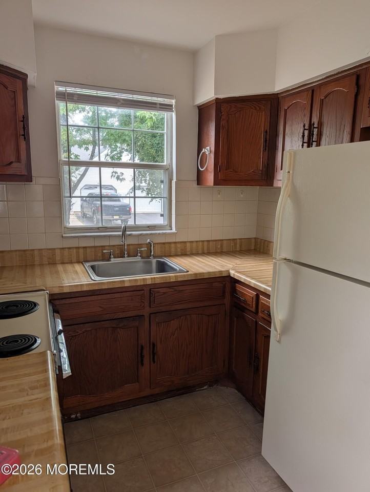 19B Spring St #50 - Photo 6 of 11