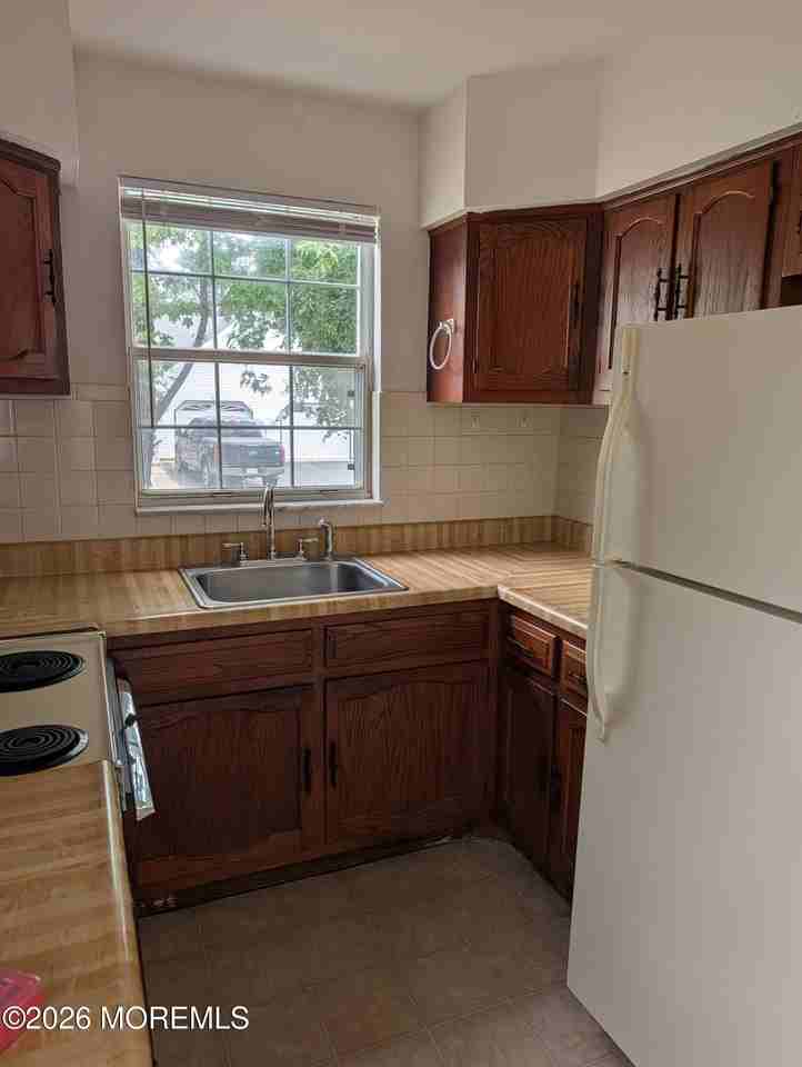 19C Spring St - Photo 5 of 7