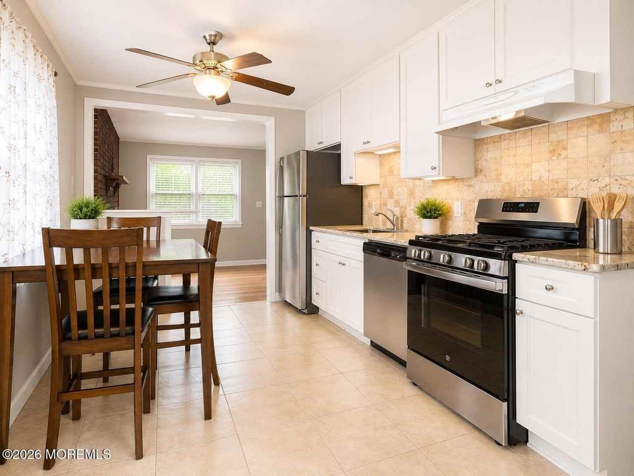 162 Seabreeze Way - Photo 3 of 13
