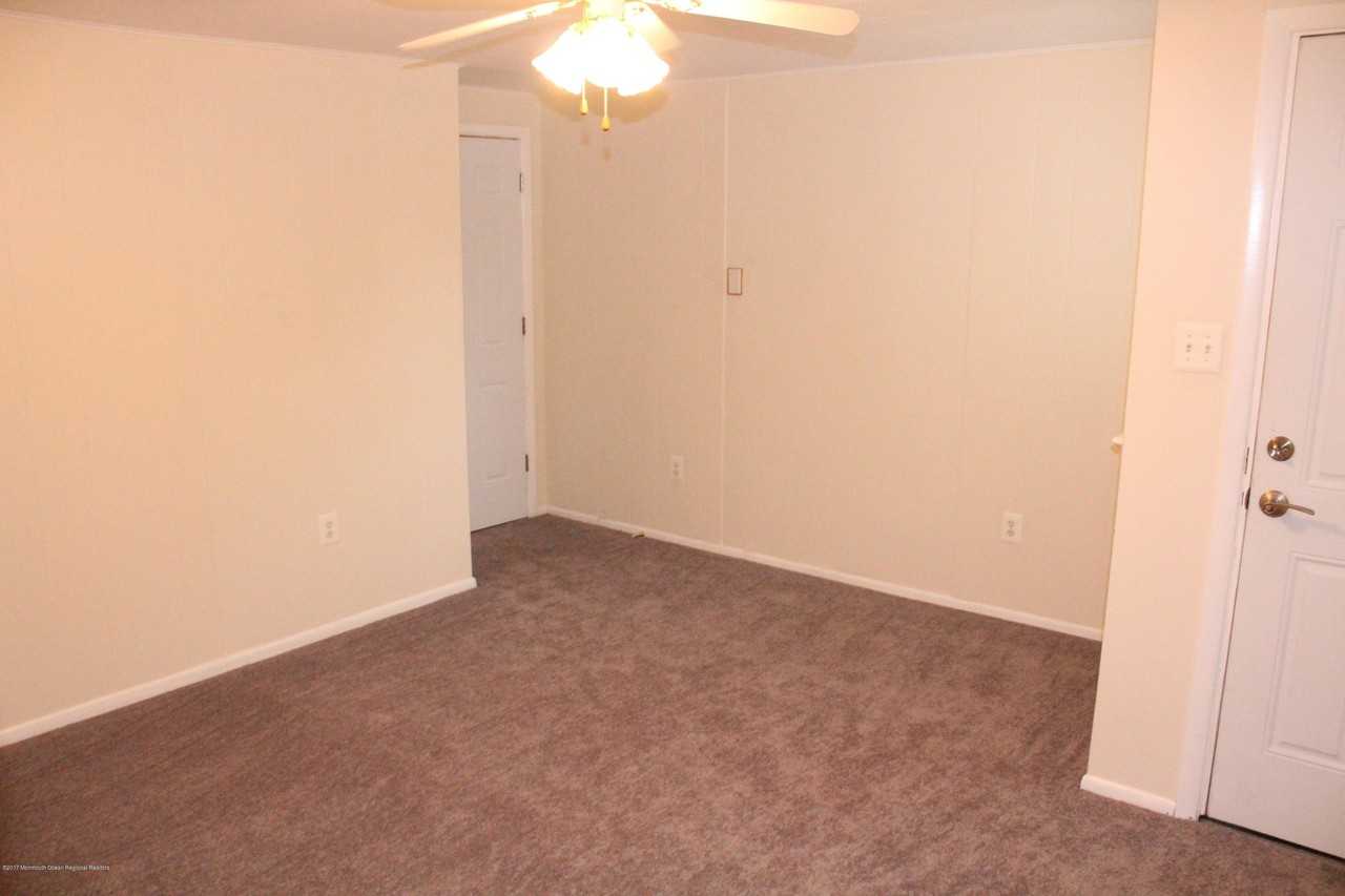 254 Admiral Ave - Photo 5 of 12