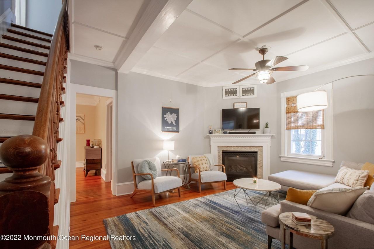 40 Rumson Rd - Photo 4 of 24