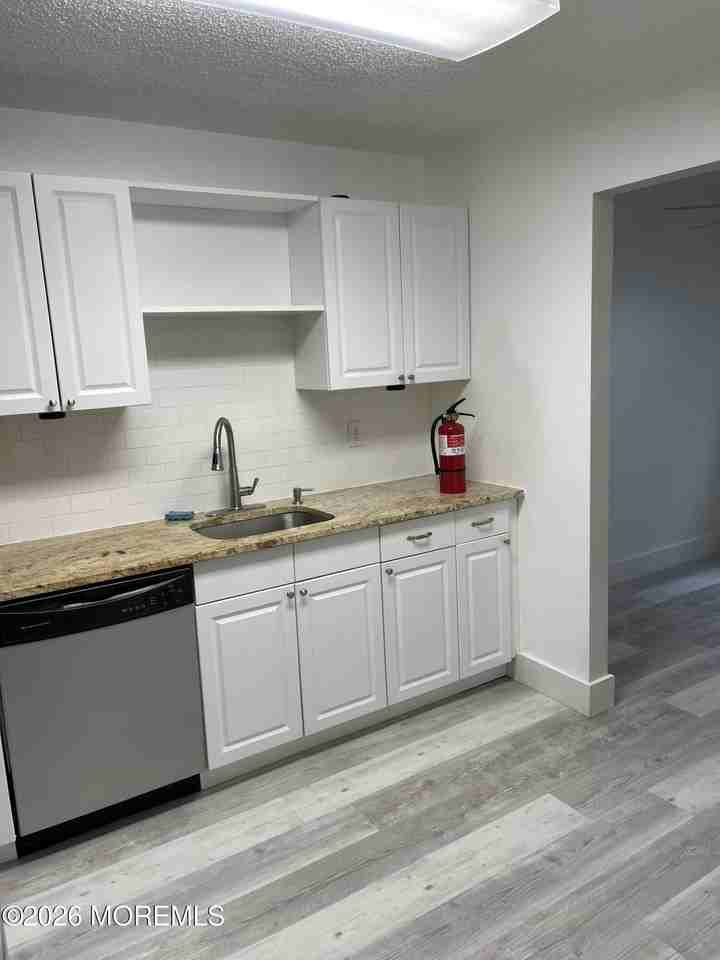 141 Aster Ct - Photo 6 of 25