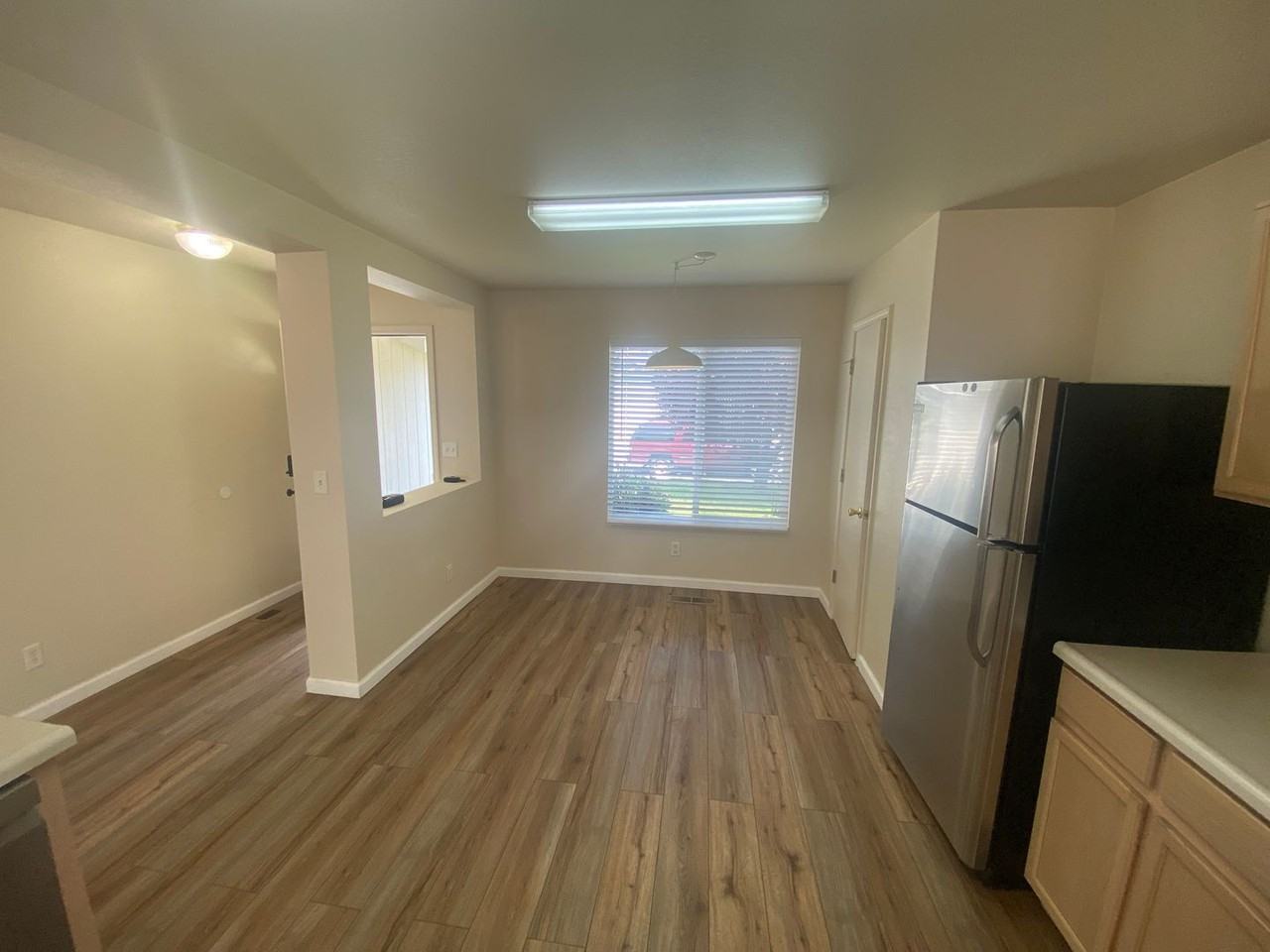 9438 Canyon Meadows Dr - Photo 3 of 15