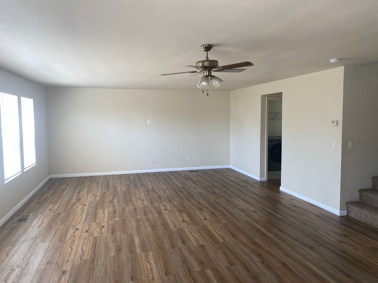 9438 Canyon Meadows Dr - Photo 6 of 15
