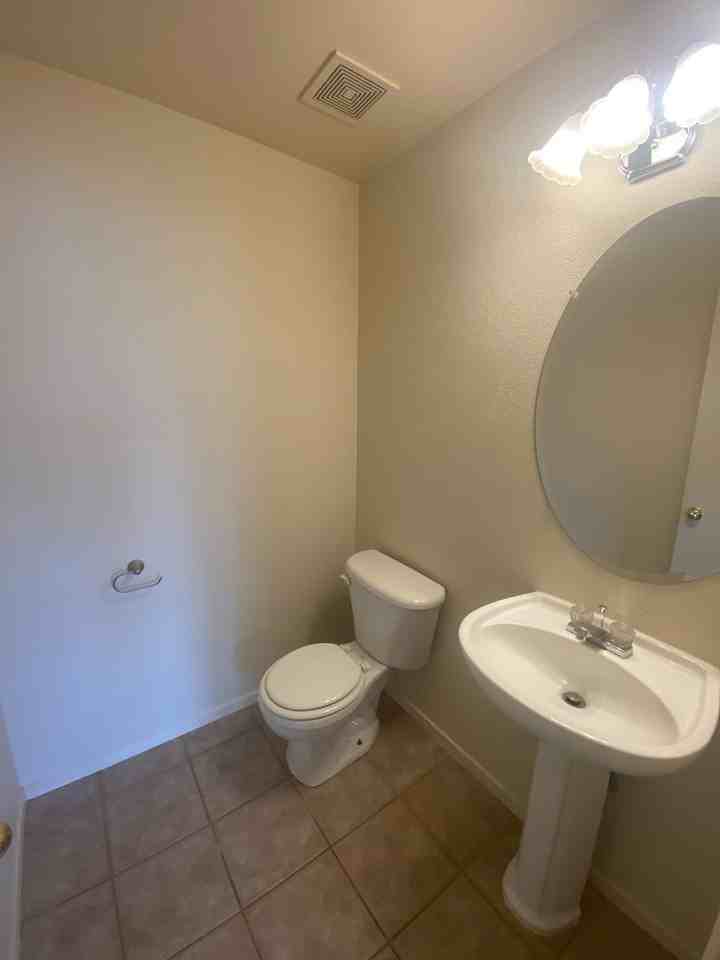 9438 Canyon Meadows Dr - Photo 7 of 15