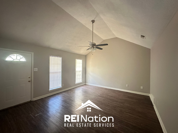2210 Curbertson Cv - Photo 2 of 12