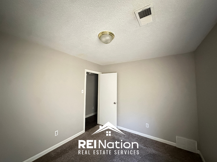 2210 Curbertson Cv - Photo 4 of 12