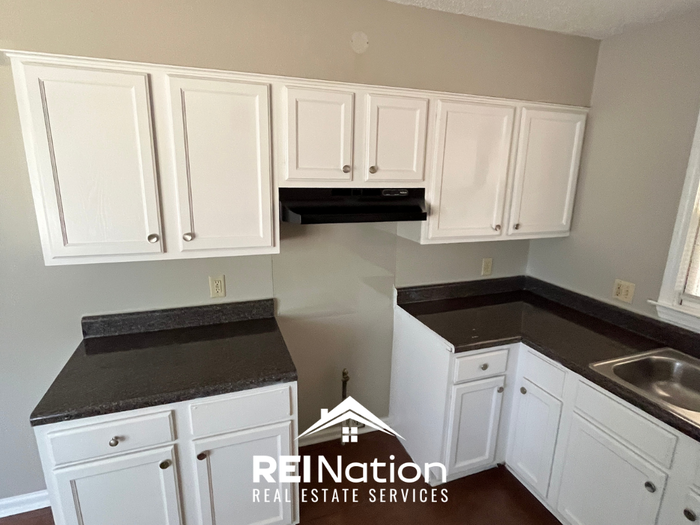 3636 Venable Rd - Photo 5 of 17