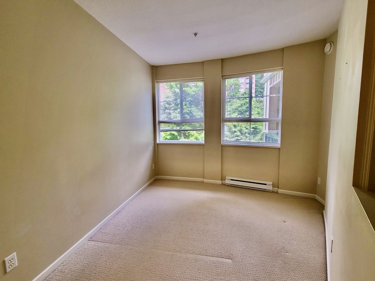 5605 Hampton Pl - Photo 4 of 14