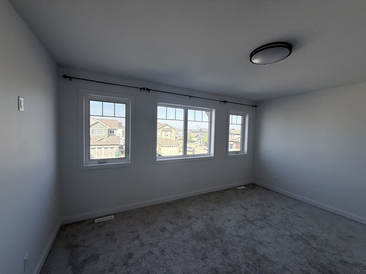 438 Schmeiser Bend - Photo 7 of 20