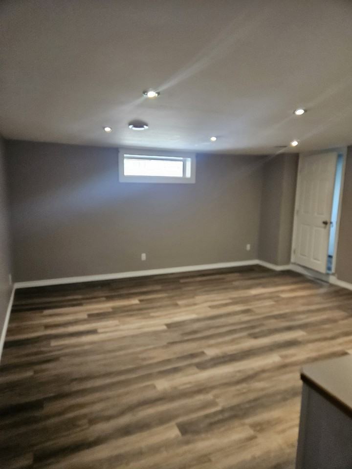 404 St John St - Photo 2 of 16
