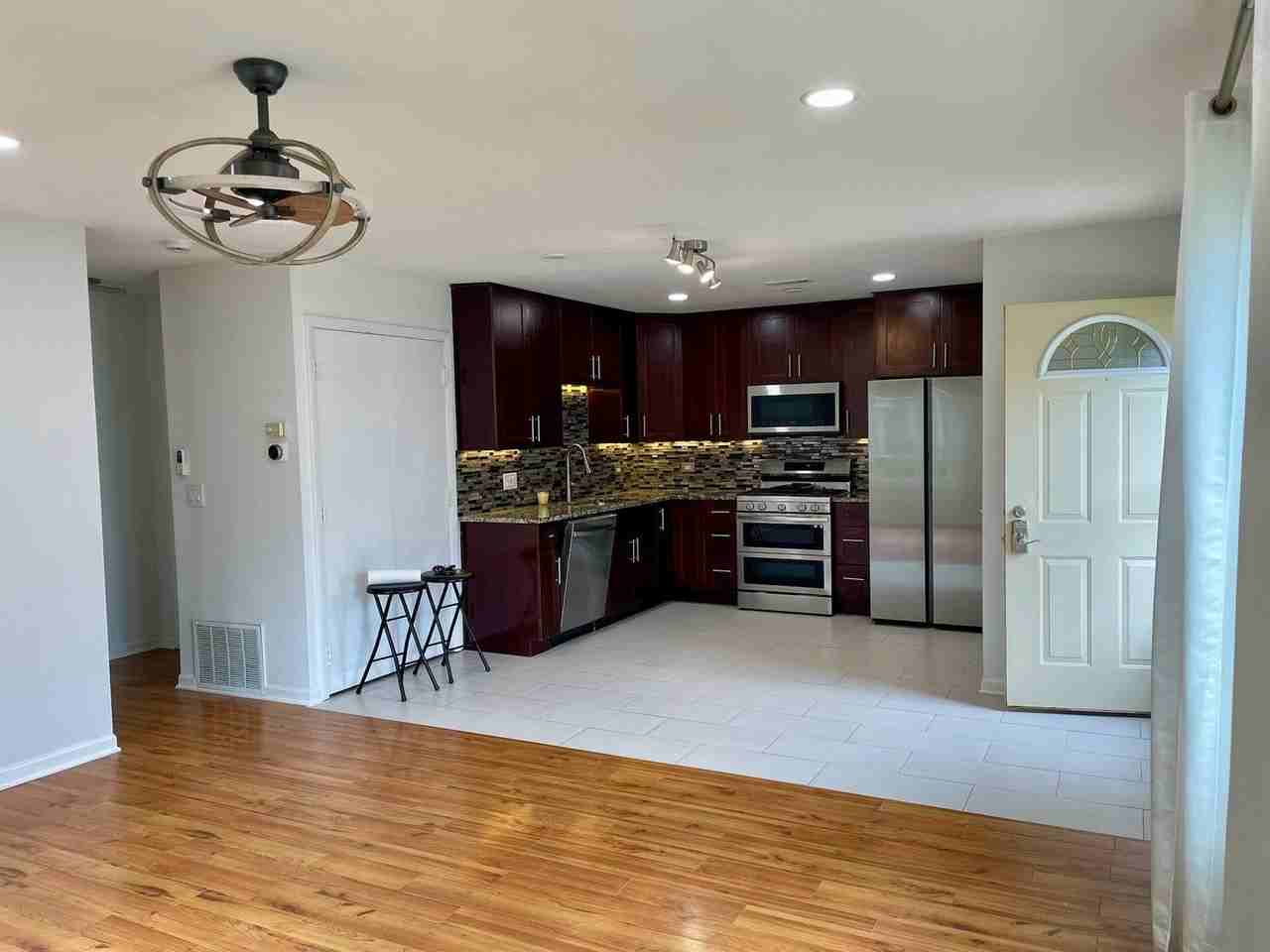 1405 Cove Dr #203A - Photo 2 of 16