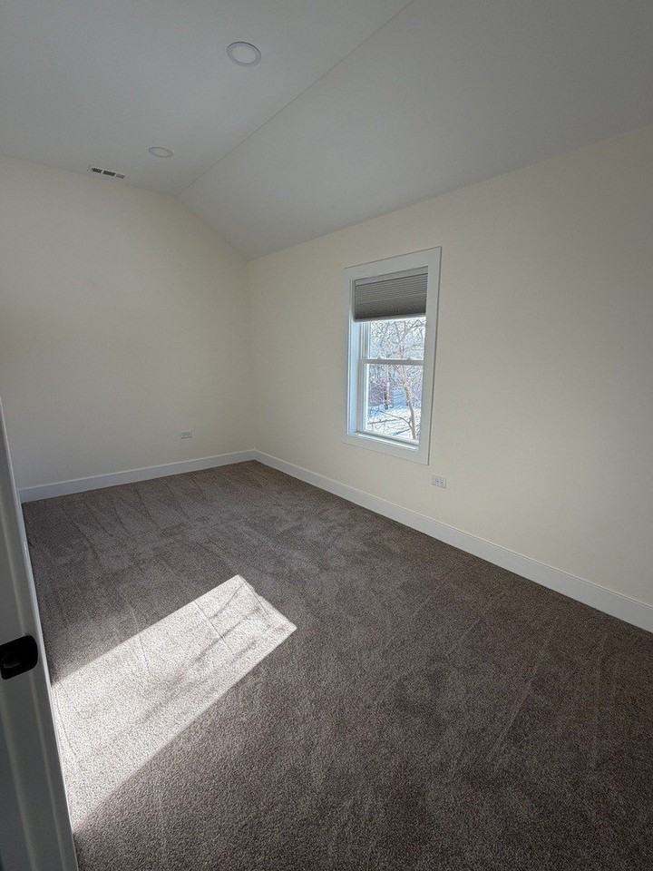 915 S Spencer Rd #1 - Photo 6 of 8