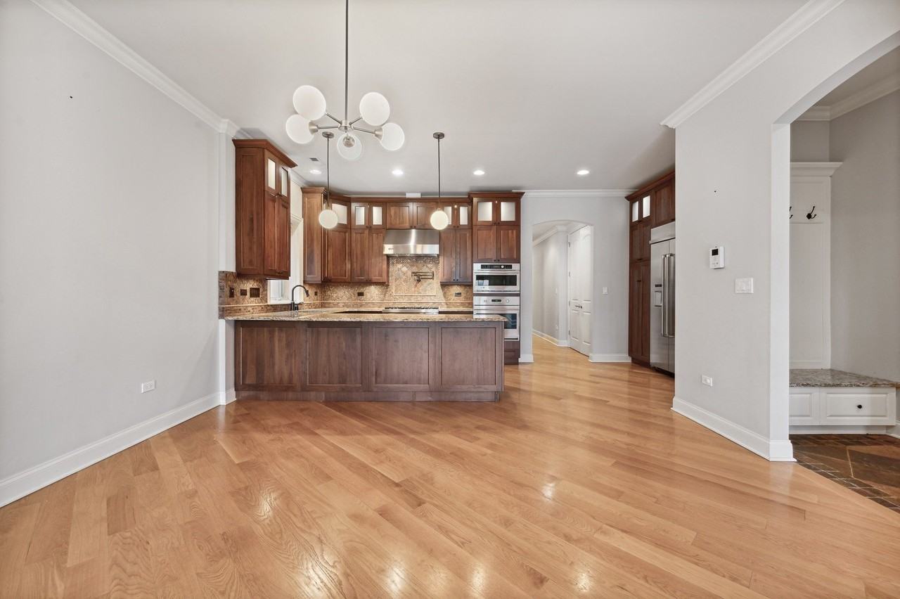 106 S Sangamon St #3S - Photo 5 of 20