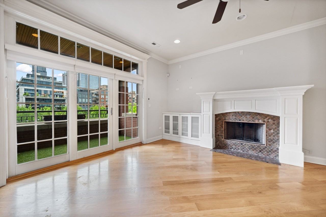 106 S Sangamon St #3S - Photo 6 of 20