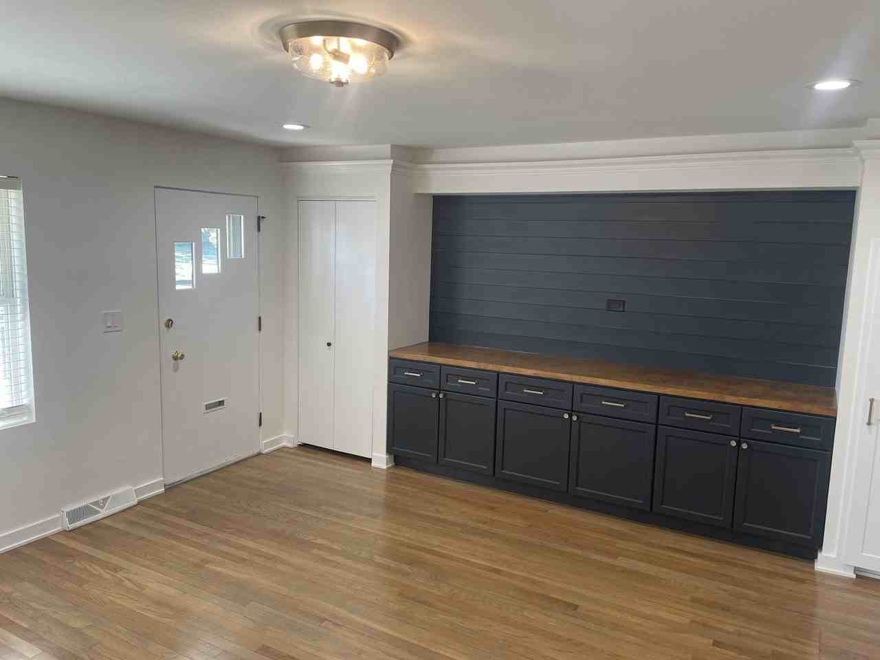 117 E 6th Ave - Photo 3 of 15