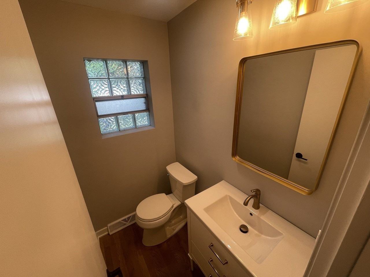 117 E 6th Ave - Photo 6 of 15