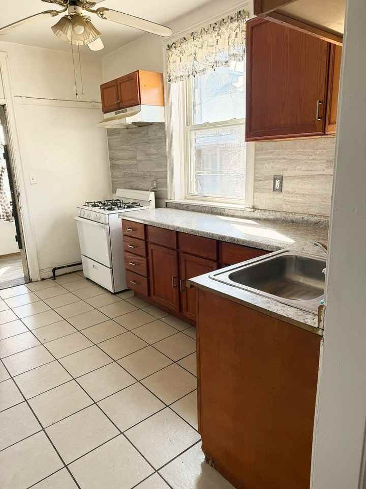 7547 S Cornell Ave #2 - Photo 3 of 11