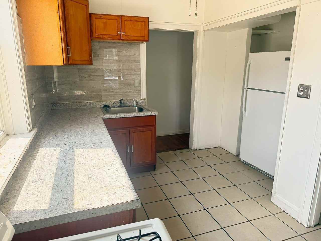 7547 S Cornell Ave #2 - Photo 5 of 11