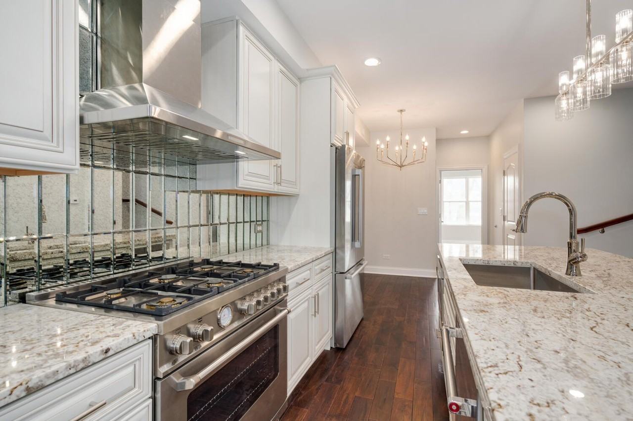 1919 N Drake Ave #B - Photo 2 of 25